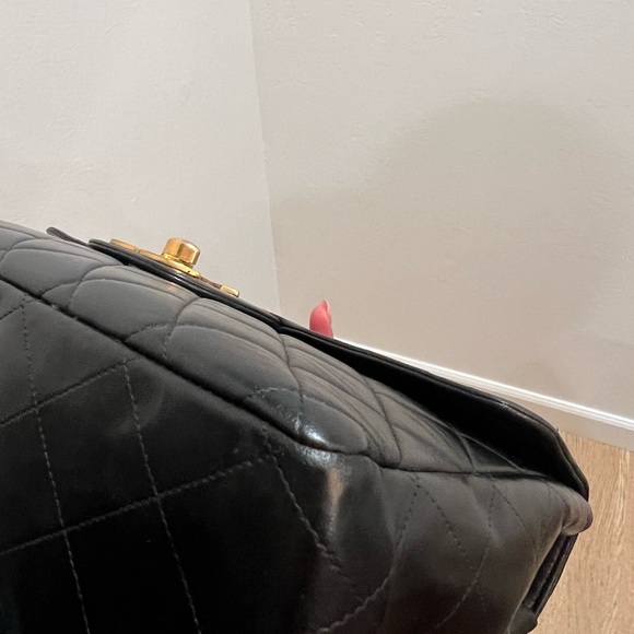 ❌SOLD❌Authentic Chanel XL CC jumbo flap - Picture 13 of 16